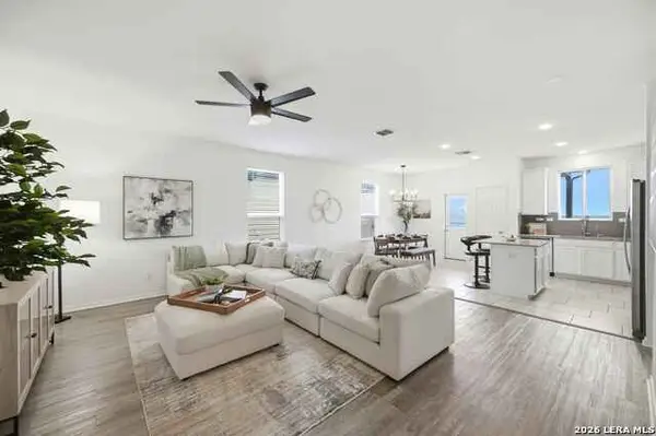 10318 Mcqueeney, San Antonio, TX 78252