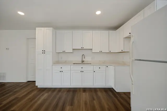 5611 Green Manor St, San Antonio, TX 78223 - #3