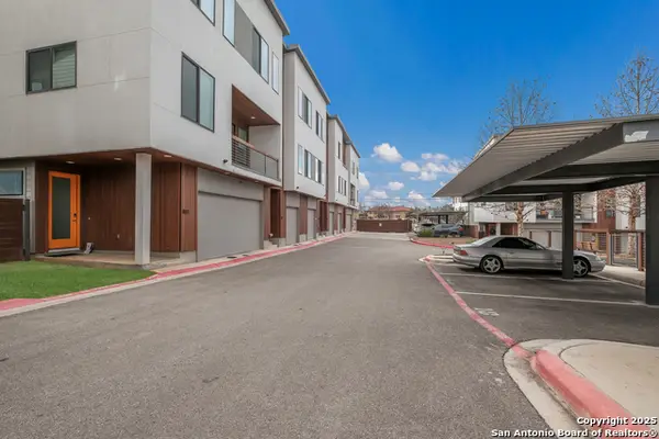 102 Tendick #UNIT 802, San Antonio, TX 78209