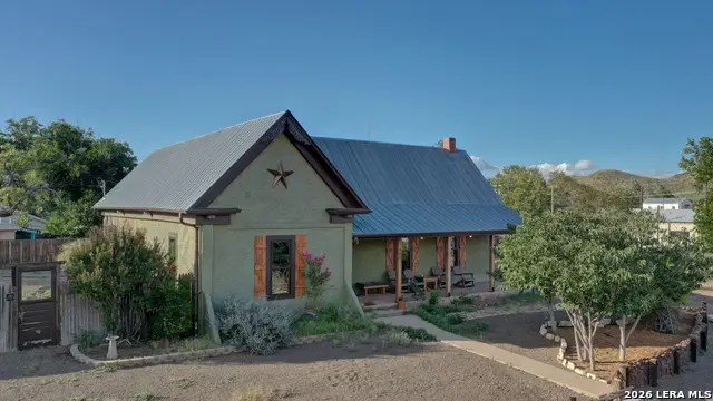 405 W Avenue E, Alpine, TX 79830 - #1