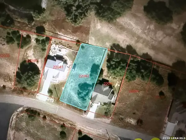 122 W Pat Dolan, Blanco, TX 78606