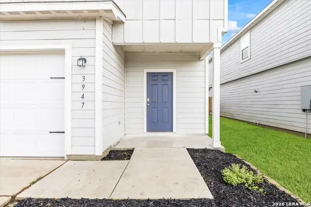 3947 Trail De Paris, New Braunfels, TX 78132 - #2