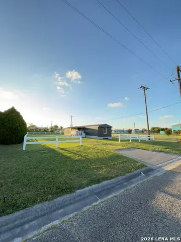 1106 S Euclid, Aransas Pass, TX 78336 - #2