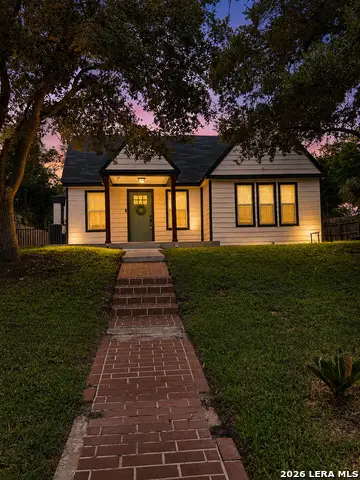 905 E Corpus Christi, Beeville, TX 78102 - #1