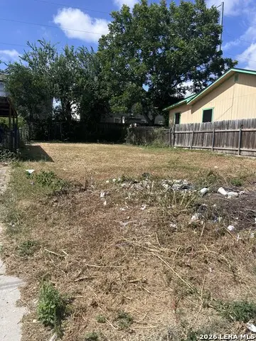 2012 Lyons St, San Antonio, TX 78207 - #3