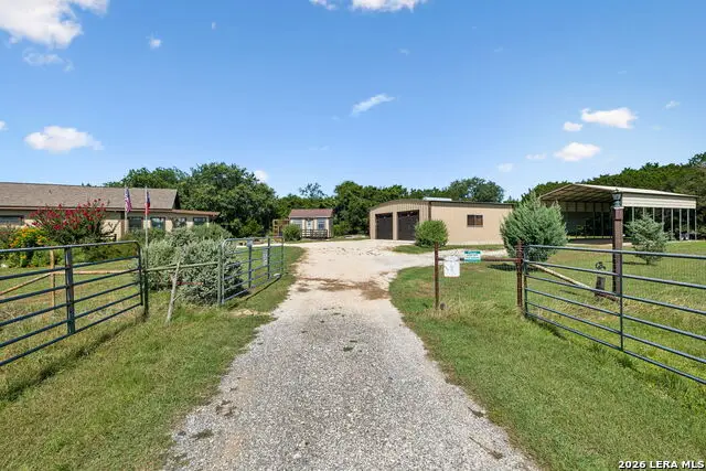 1355 Broad Oak Dr, Bandera, TX 78003 - #2