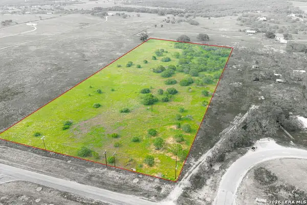 4568 Fm 2579, Floresville, TX 78114