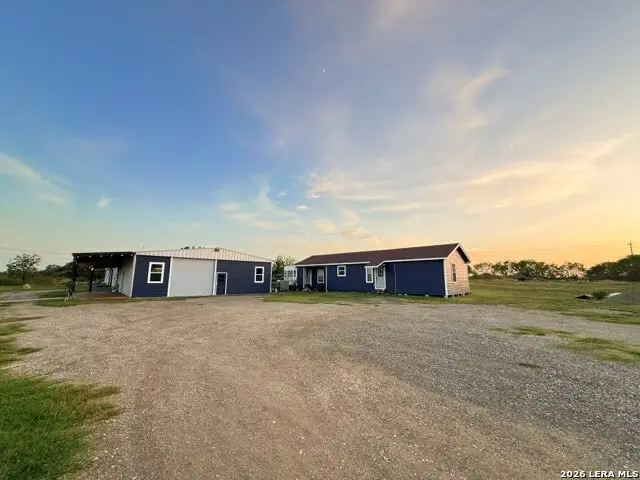 928 County Road 154, Pleasanton, TX 78064 - #2