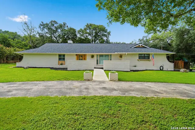 9242 Garden Ridge Dr, San Antonio, TX 78266 - #2