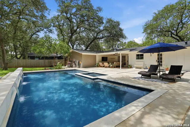 106 Canyon Creek Dr, Hollywood Park, TX 78232 - #1