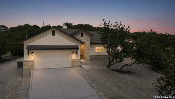831 Lasso Loop, Canyon Lake, TX 78133