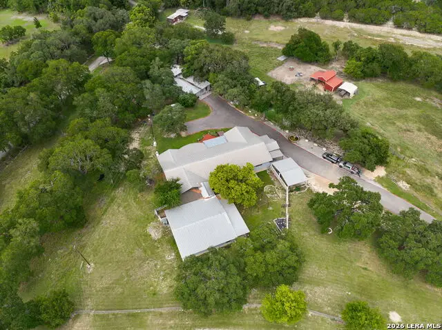 319 Los Indios Rd, Boerne, TX 78006 - #1