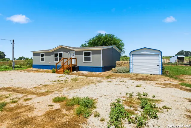 2870 County Road 120, Floresville, TX 78114 - #1