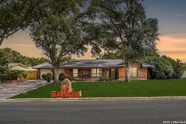 513 Winfield Blvd, Windcrest, TX 78239