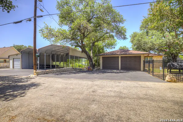 1422 Oakridge Ln, Canyon Lake, TX 78133 - #2