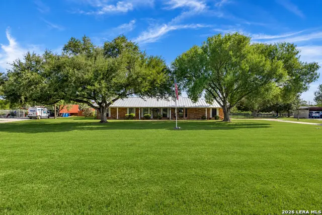 222 Deer Run St, Pleasanton, TX 78064 - #1