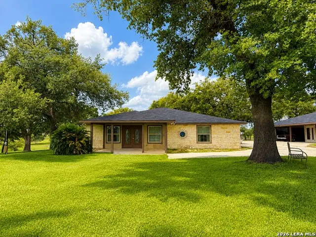 103 Misty Bnd, Floresville, TX 78114 - #2