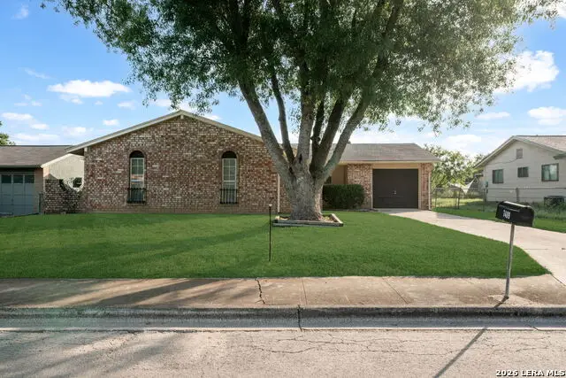 1409 Oak St, Schertz, TX 78154 - #1