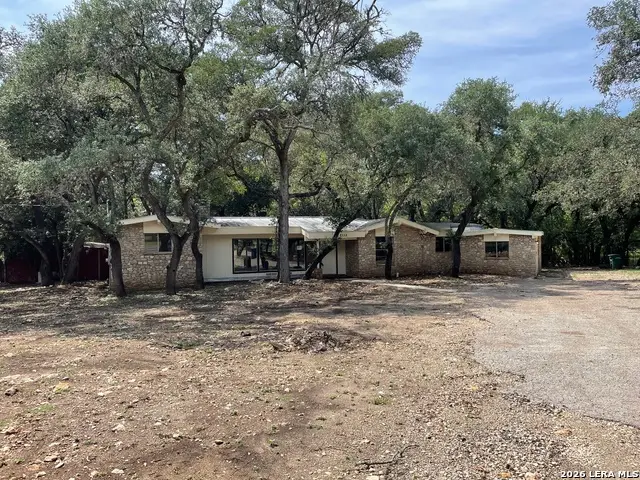 6135 Hollyhock Rd, San Antonio, TX 78240 - #3