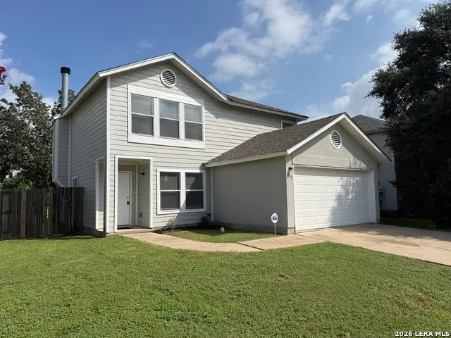 375 Stone Pt, New Braunfels, TX 78130 - #1