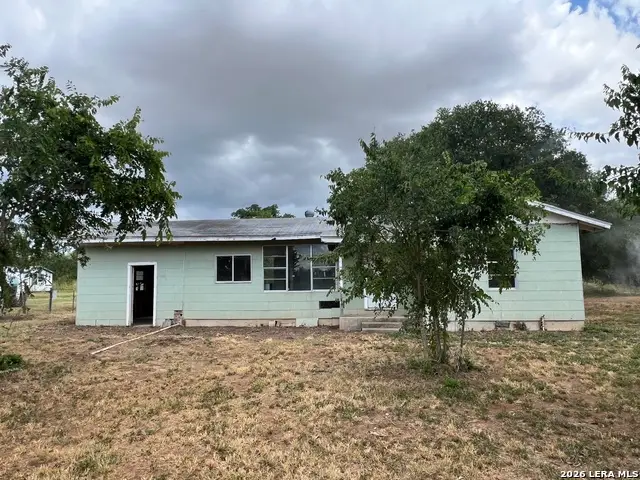 19930 Fm 463, Devine, TX 78016 - #1
