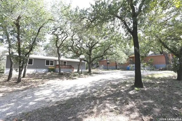 76 & 76B Post Oak, La Vernia, TX 78121 - #1