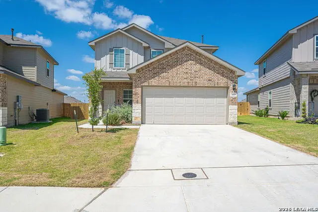 105 Chipping Alley, Floresville, TX 78114 - #1