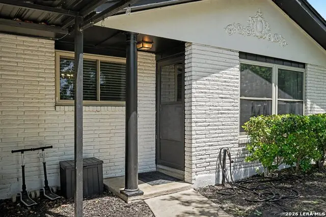 3210 Kirby Dr, Kirby, TX 78219 - #2