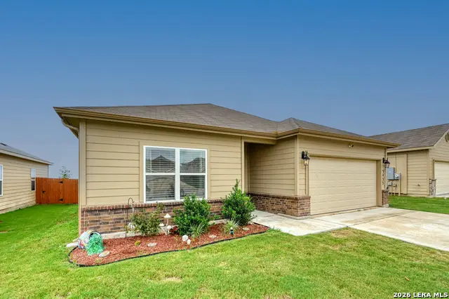 3433 Canyon Rdg, Seguin, TX 78155 - #2
