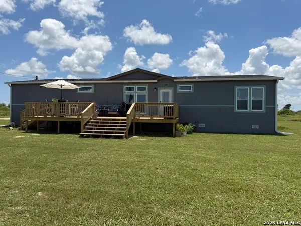 349 S Quailrun, Port LaVaca, TX 77979