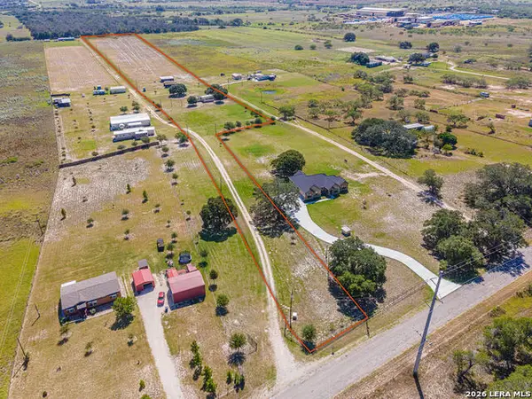 3424 County Road 307, La Vernia, TX 78121
