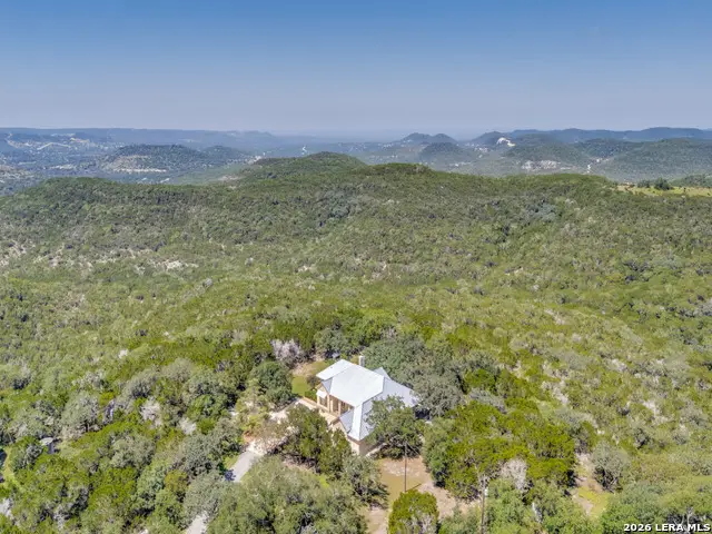 403 Deep Hollow Dr, Boerne, TX 78006 - #3