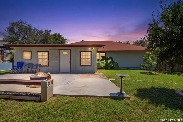 5815 Lake Wind St, San Antonio, TX 78222 - #2