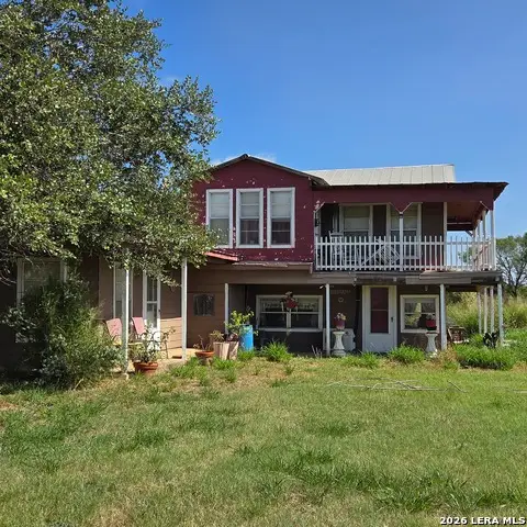 387 Mills Ranch Rd, Pleasanton, TX 78064