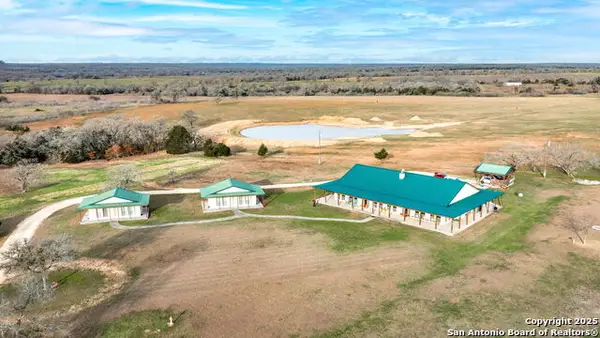 126 Mariana Dr A, Red Rock, TX 78662