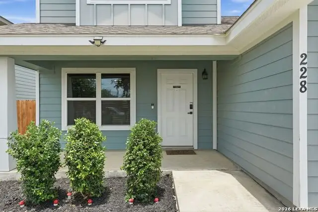 228 Mar Hill St, Seguin, TX 78155 - #2
