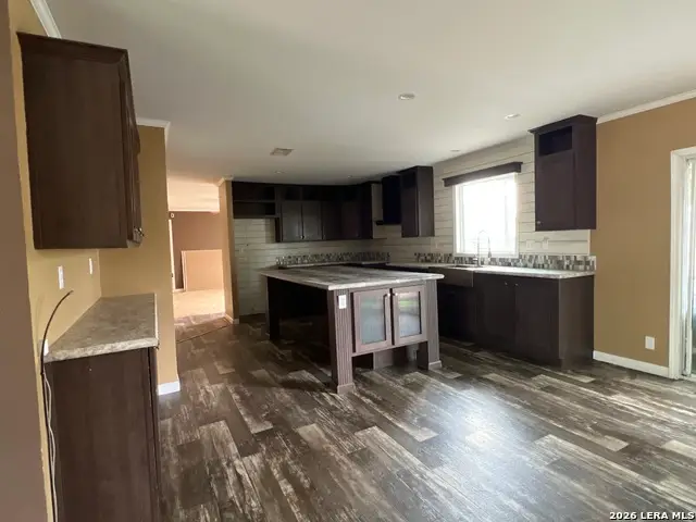 803 Se Railroad St, Bronte, TX 76933 - #3