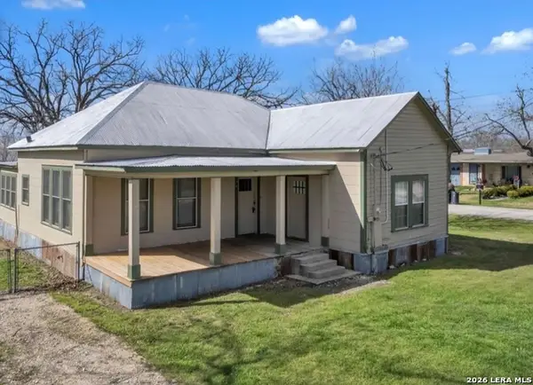 301 N Cunningham, Marion, TX 78124