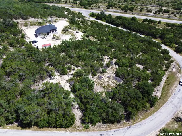 296 Timbercreek Rd, Pipe Creek, TX 78063 - #1