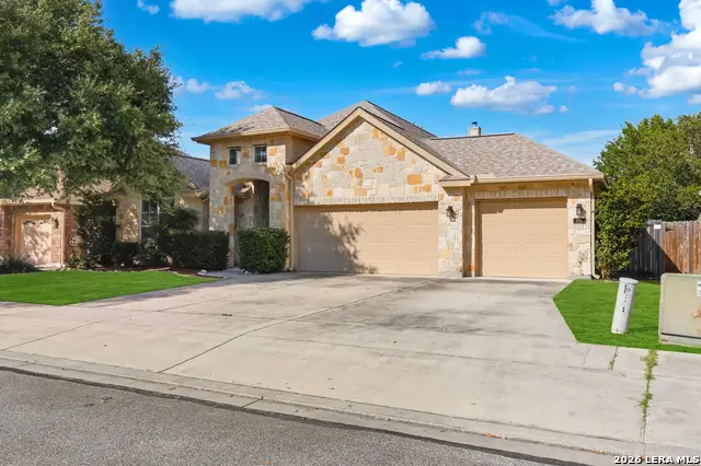 906 Bobby Jones Dr, Cibolo, TX 78108 - #3