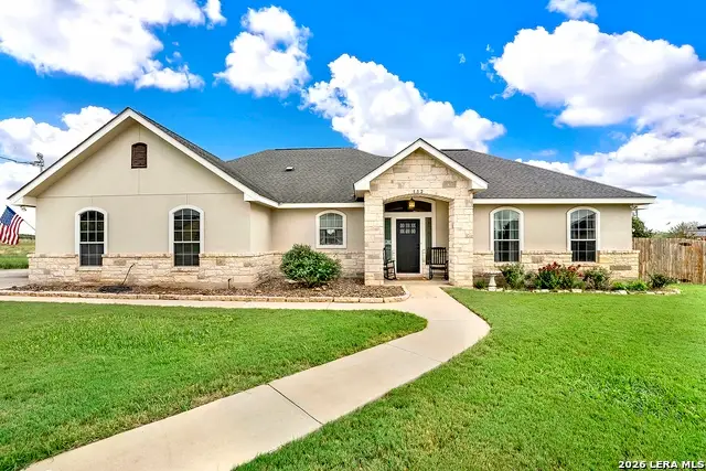 112 Park Way, Poth, TX 78147 - #1