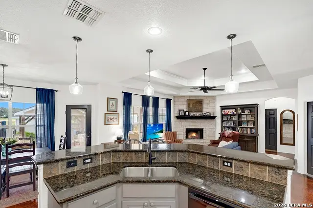 112 Park Way, Poth, TX 78147 - #2