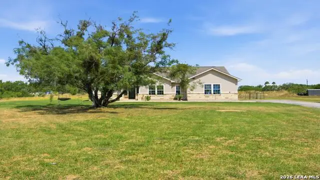 105 Hidden Haven, Floresville, TX 78114 - #3