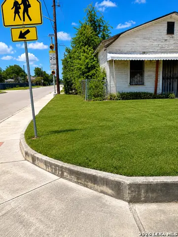 1155 Morales St, San Antonio, TX 78207 - #3