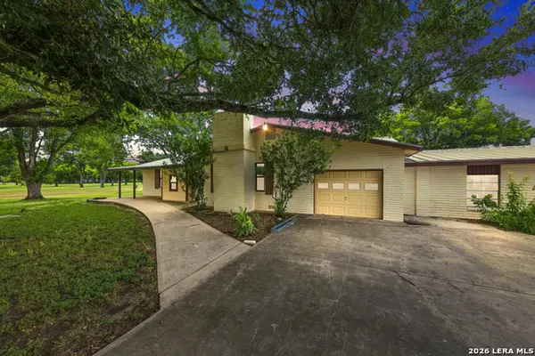 2531 Lower Seguin Rd, Marion, TX 78124