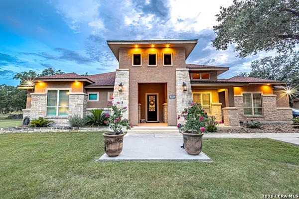 125 Bobcat Bend, La Vernia, TX 78121