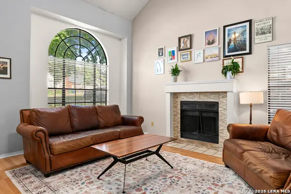 1114 Oak Path, San Antonio, TX 78258