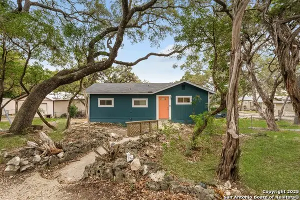 143 Park Dr, Pipe Creek, TX 78063
