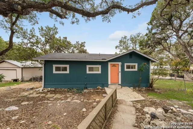 143 Park Dr, Pipe Creek, TX 78063 - #2