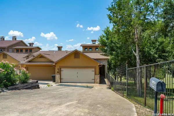 946 Parkview Dr #946, Canyon Lake, TX 78133